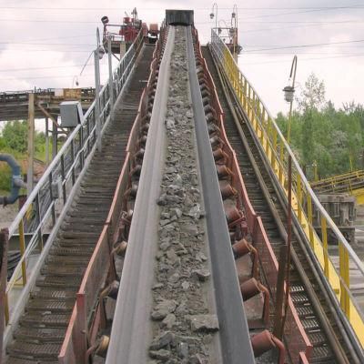 Large Capacity Belt Conveyor Is Used for Conveying Aggregate